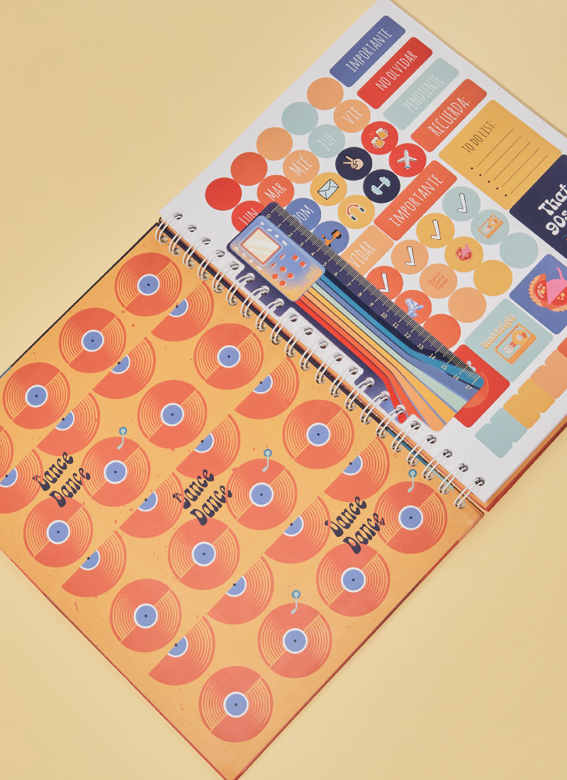 Cuaderno grande Retro