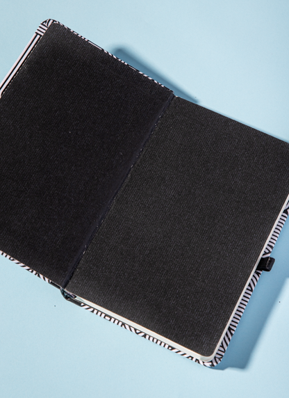 Sketchbook Raya negra
