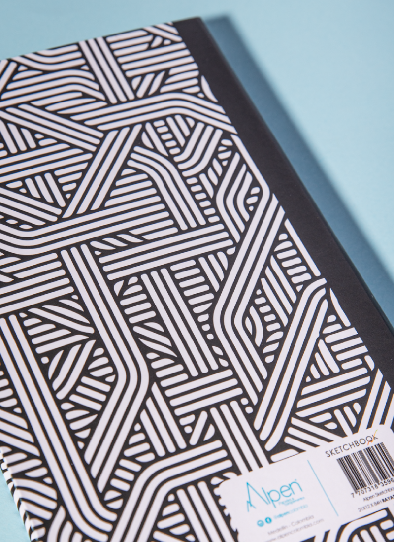 Sketchbook Raya negra
